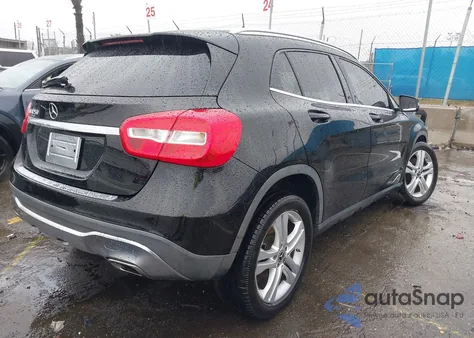 2020 Mercedes-Benz Gla 250 z USA, uszkodzony, nr VIN WDCTG4EB7LU021624